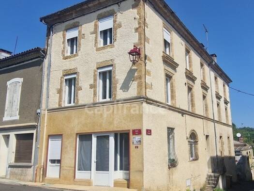 Immeuble à vendre 150 000 € 300 m² Estang 32240