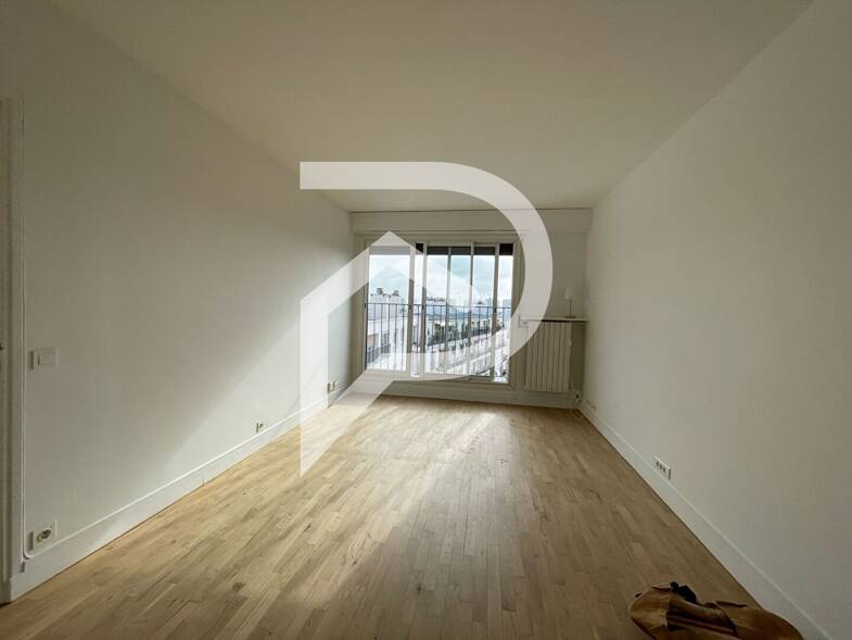 Appartement à louer 1 900 € 2 pièces 1 chambre 46 m² Sous le toit, Étage 8/8 Paris 16ème 75016