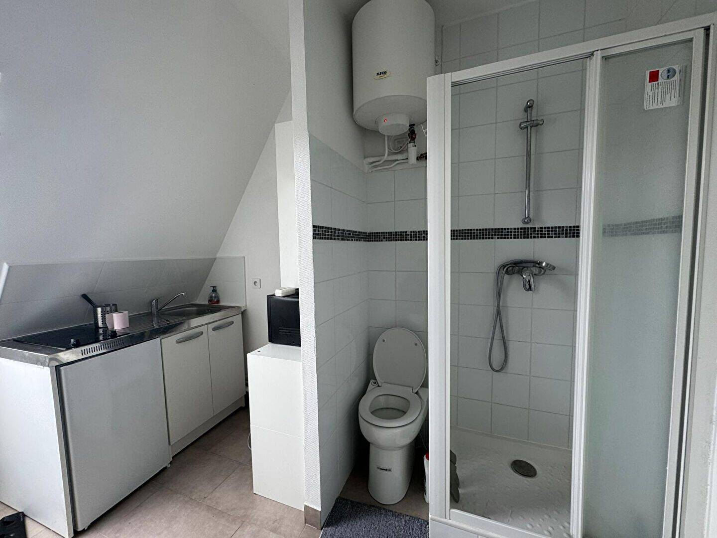 Appartement 1 pièce 8 m² · à Paris 8ème Arrondissement · 7,9 m² · 650 €