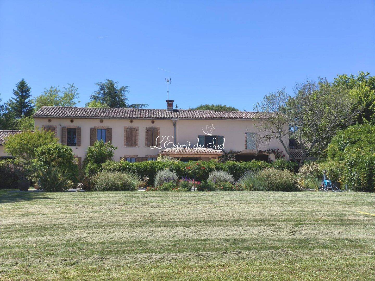 Maison 8 pièces 210 m² · à Gaillac · 210 m² · 725 000 €