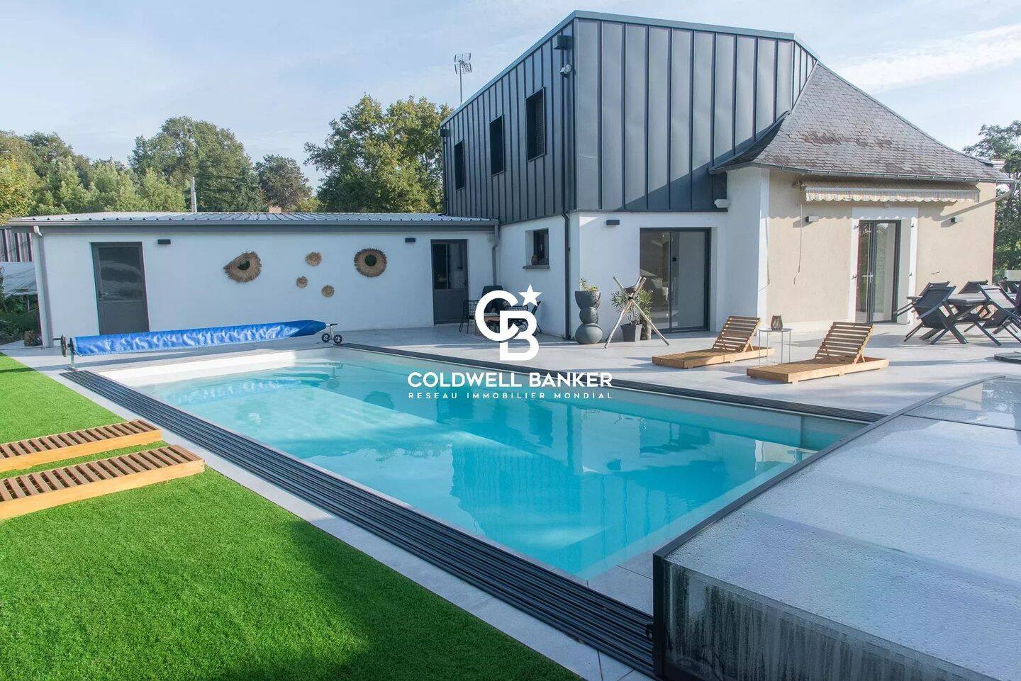 Maison 7 pièces 323 m² · à Château-Gontier-sur-Mayenne · 323 m² · 813 000 €