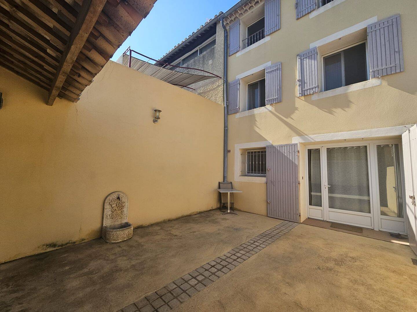 Maison 4 pièces 85 m² · à Sainte-Cécile-les-Vignes · 85 m² · 875 €