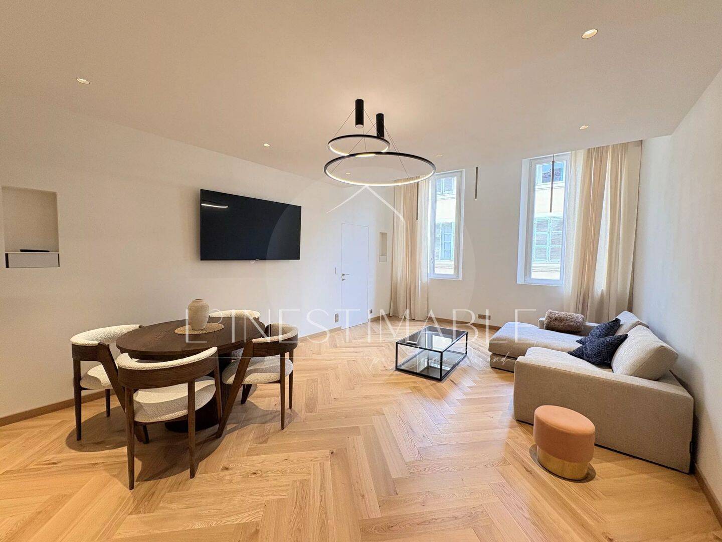 Appartement 4 pièces 90 m² · à Aix-en-Provence · 90,2 m² · 3 300 €