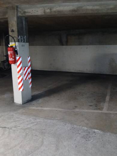 Garage/Stationnement à louer 60 € 10 m² Champ de Mars-Bussatte-Victor Hugo Angoulême 16000