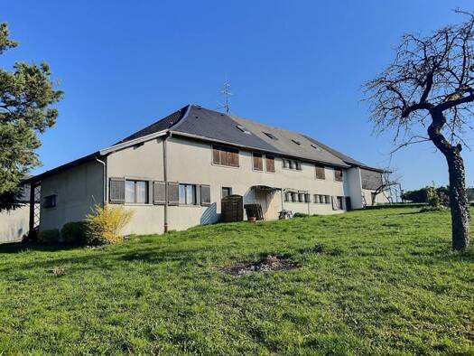 Maison à vendre 852 000 € 12 pièces 8 chambres 349 m² 1 981 m² de terrain Massingy 74150