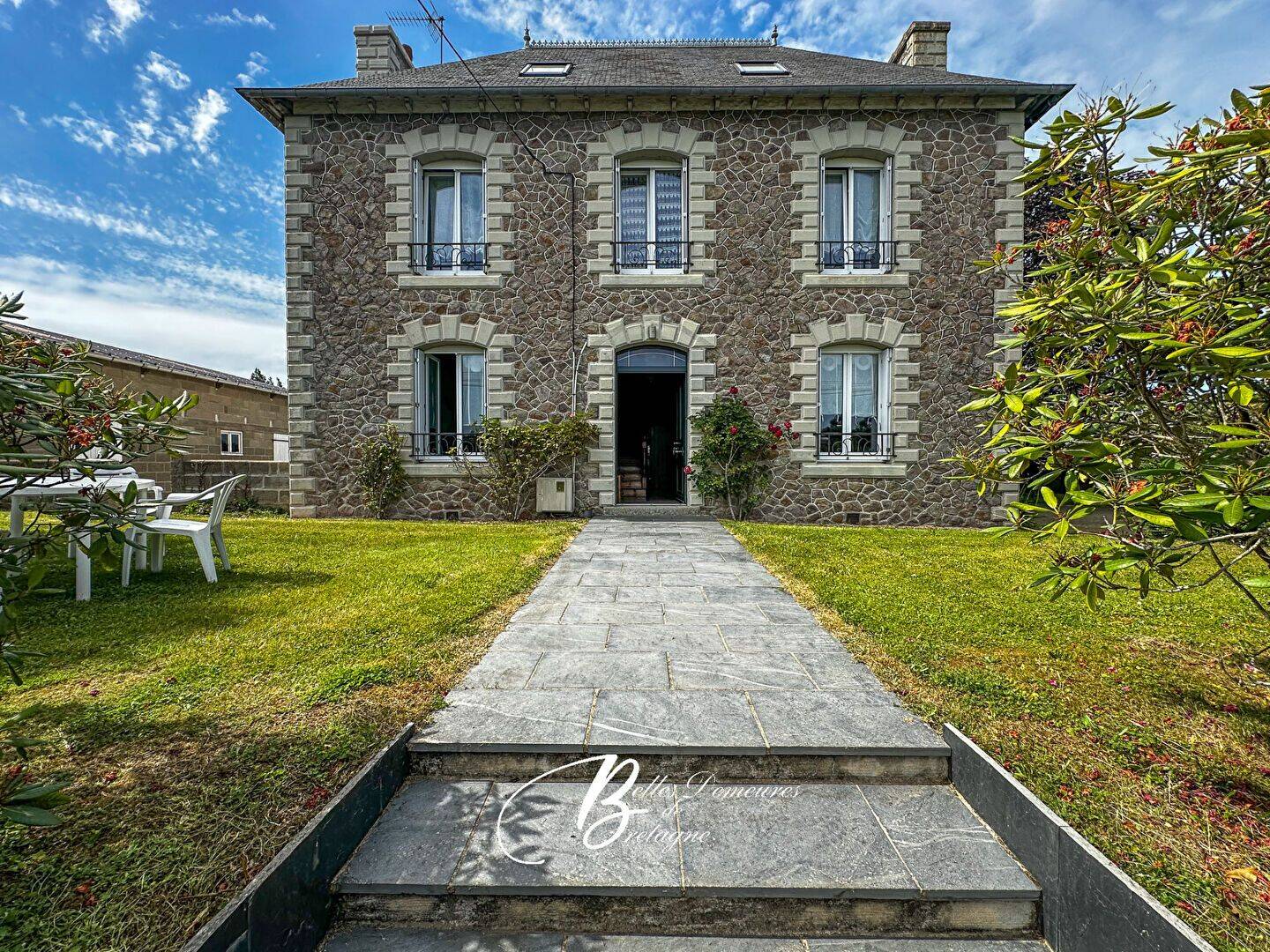 Maison 4 pièces 107 m² · à Quemper-Guézennec · 107 m² · 225 750 €