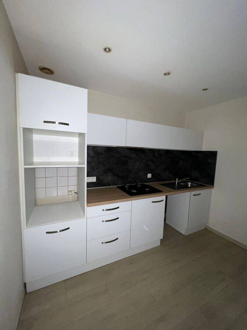 Appartement 3 pièces 88 m² · à Roanne · 88 m² · 550 €