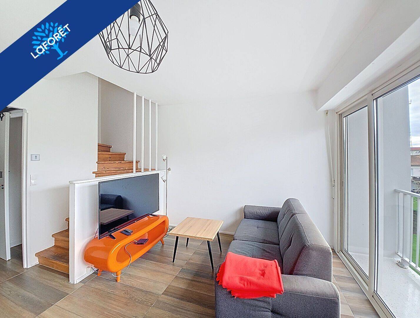 Appartement 4 pièces 66 m² · à Cenon · 66 m² · 1 100 €