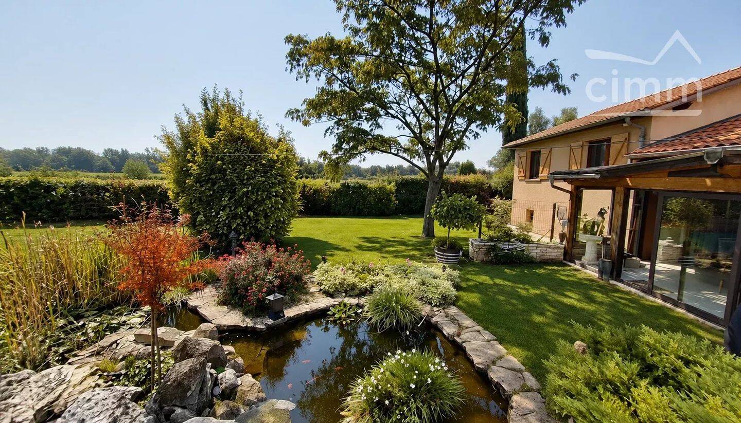 Maison 6 pièces 137 m² · à Vaulx-en-Velin · 137 m² · 515 000 €