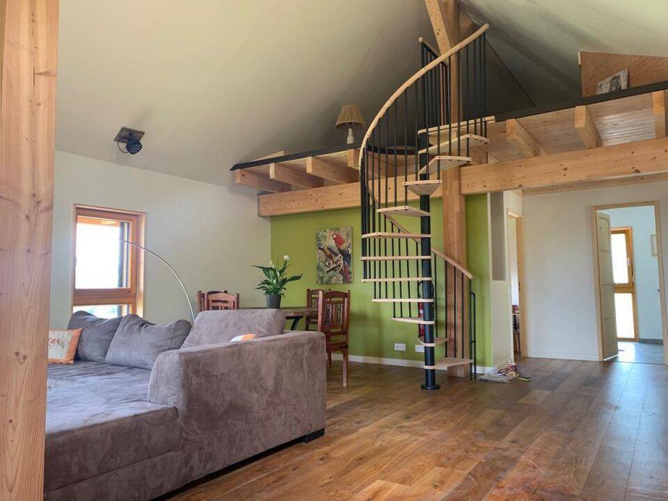 Appartement 2 pièces 70 m² · à Saint-Pierre-d'Albigny · 70 m² · 1 100 €/mois