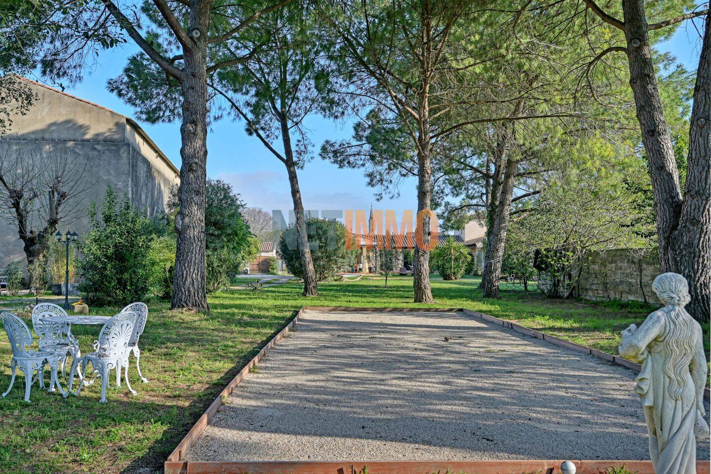 Maison 8 pièces 215 m² · à Aimargues · 215 m² · 799 000 €