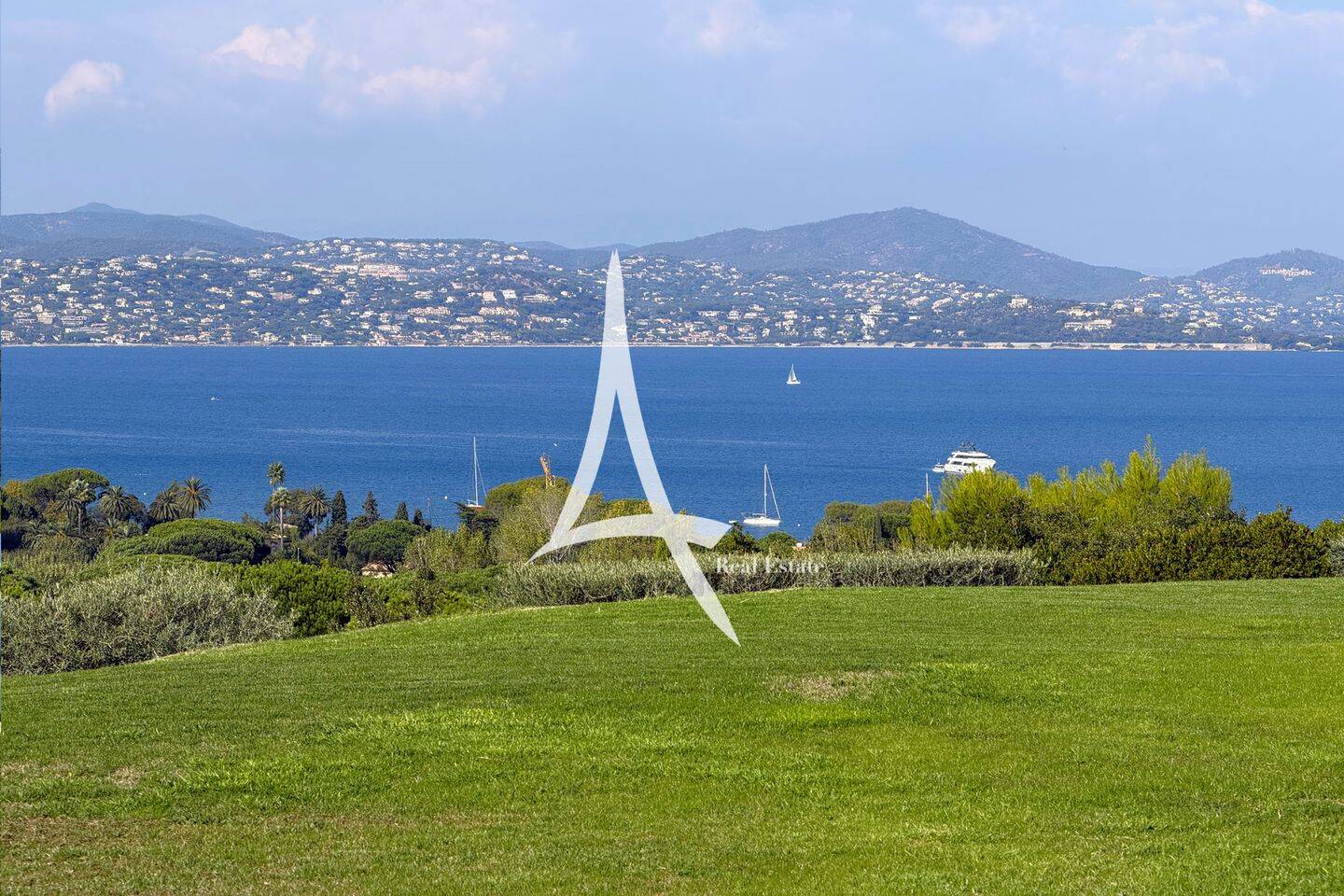 Maison 15 pièces 890 m² · à Saint-Tropez · 890 m² · 42 000 000 €