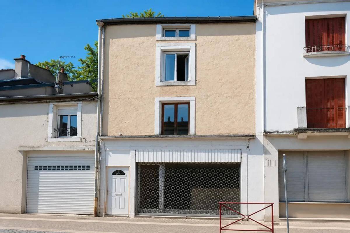 Maison 7 pièces 105 m² · à Bourbonne-les-Bains · 105 m² · 60 000 €