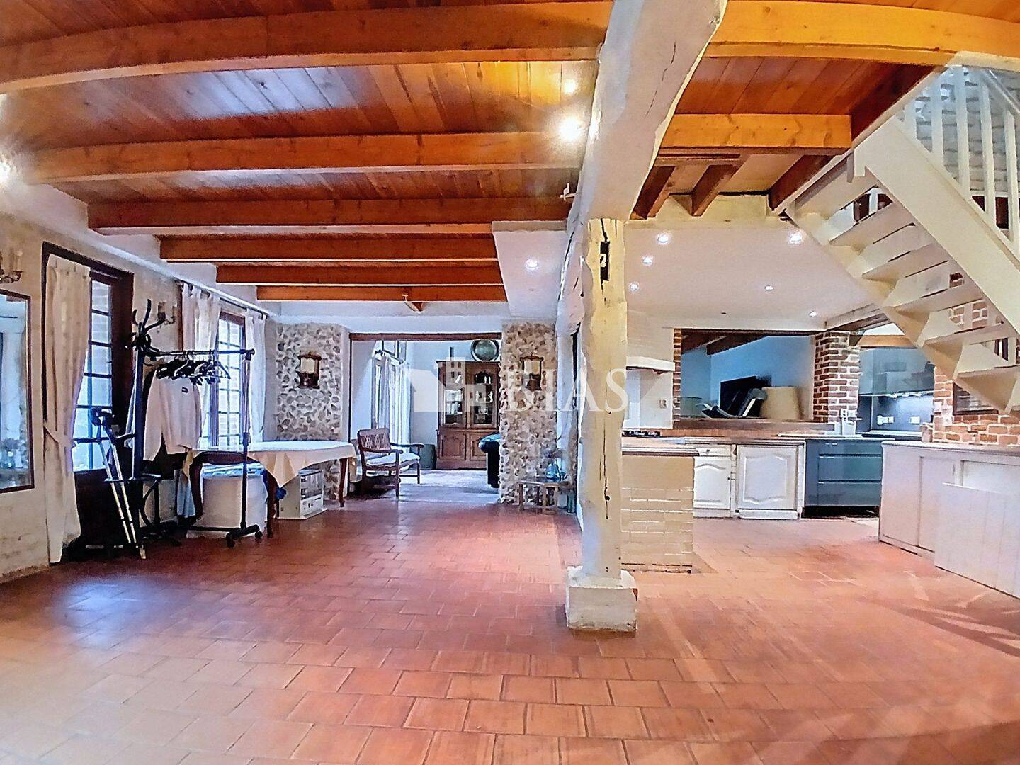 Maison 5 pièces 177 m² · à Équemauville · 177 m² · 449 000 €