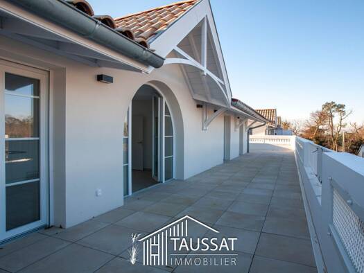 Appartement à vendre 514 800 € 3 pièces 2 chambres 67 m² Étage 2/2 Lanton 33138