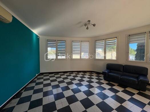 Maison de ville à vendre 209 000 € 8 pièces 3 chambres 172 m² 472 m² de terrain Centre Ville-Stalingrad Alès 30100