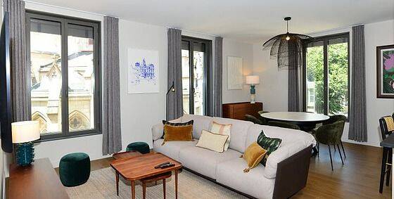 Appartement 6 pièces 116 m² · à Lyon 6ème Arrondissement · 116 m² · 3 990 €