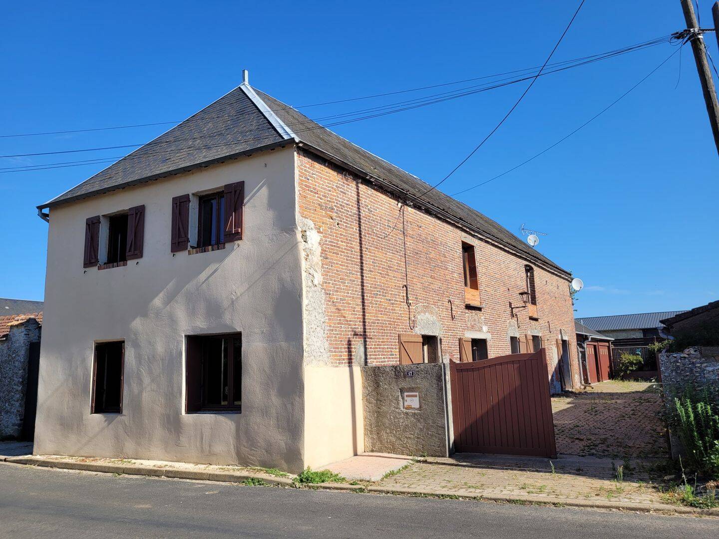 Maison 5 pièces 143 m² · à Ablis · 143 m² · 189 000 €