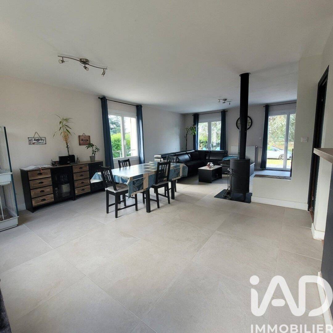 Maison 5 pièces 116 m² · à Truyes · 116 m² · 270 000 €