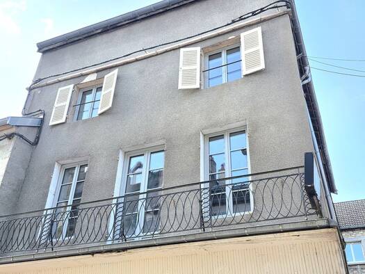 Appartement à vendre 174 000 € 4 pièces 3 chambres 84 m² Étage 1/2 La Cote Nuits-Saint-Georges 21700