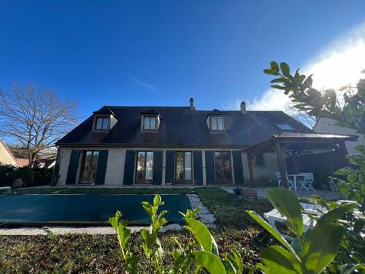 Maison à vendre 590 000 € 6 pièces 4 chambres 190 m² 764 m² de terrain Dampierre-en-Yvelines 78720