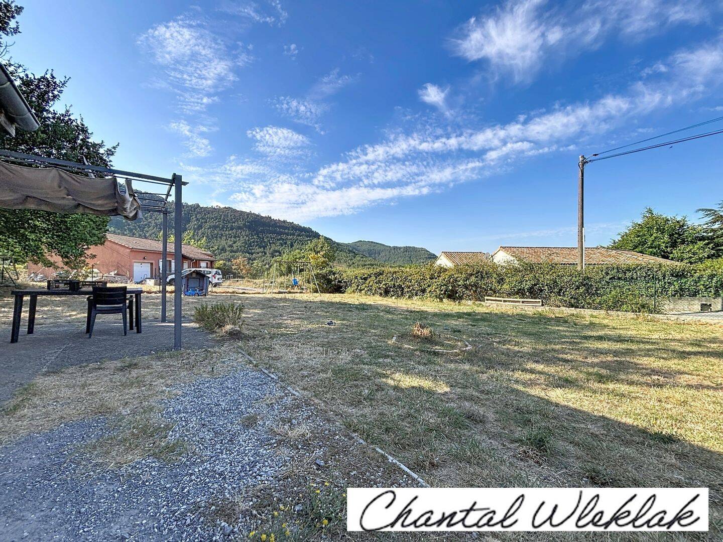 Maison 4 pièces 88 m² · à Vesseaux · 88 m² · 200 000 €