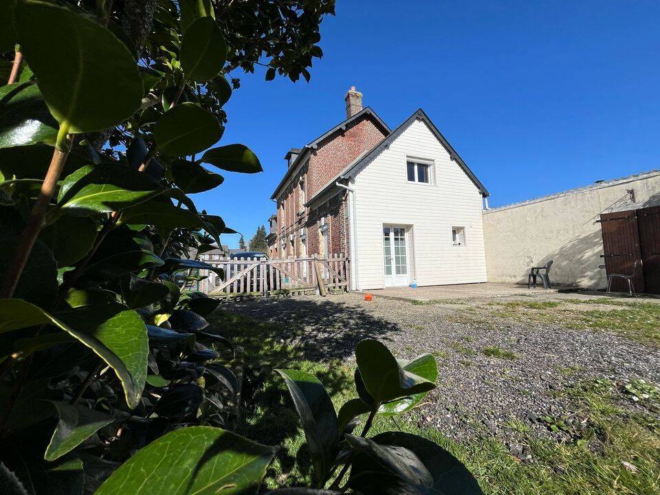 Maison 7 pièces 155 m² · à La Trinité-du-Mont · 155 m² · 196 000 €