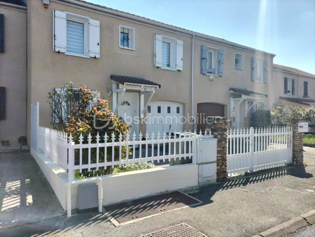 Maison 4 pièces 77 m² · à Dugny · 77 m² · 340 000 €