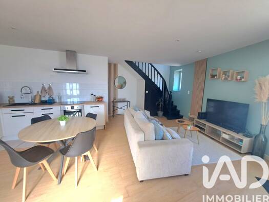 Maison de ville à vendre 119 000 € 3 pièces 2 chambres 65 m² 48 m² de terrain Chauché 85140