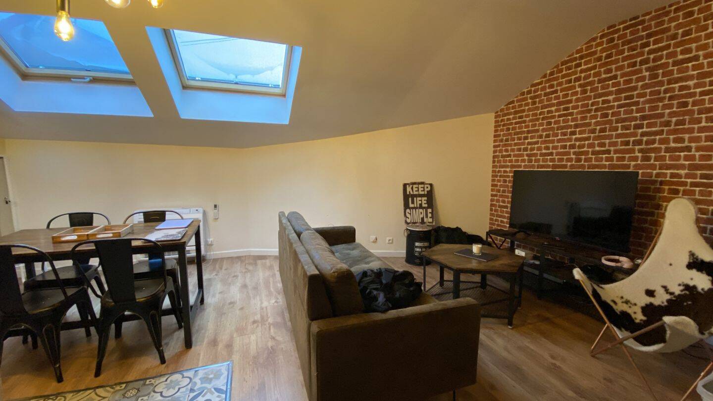 Appartement 3 pièces 49 m² · à La Ville-du-Bois · 49,2 m² · 1 180 €