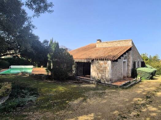 Maison à vendre 328 500 € 6 pièces 3 chambres 150 m² 1 905 m² de terrain Saint-Christol-de-Rodières 30760