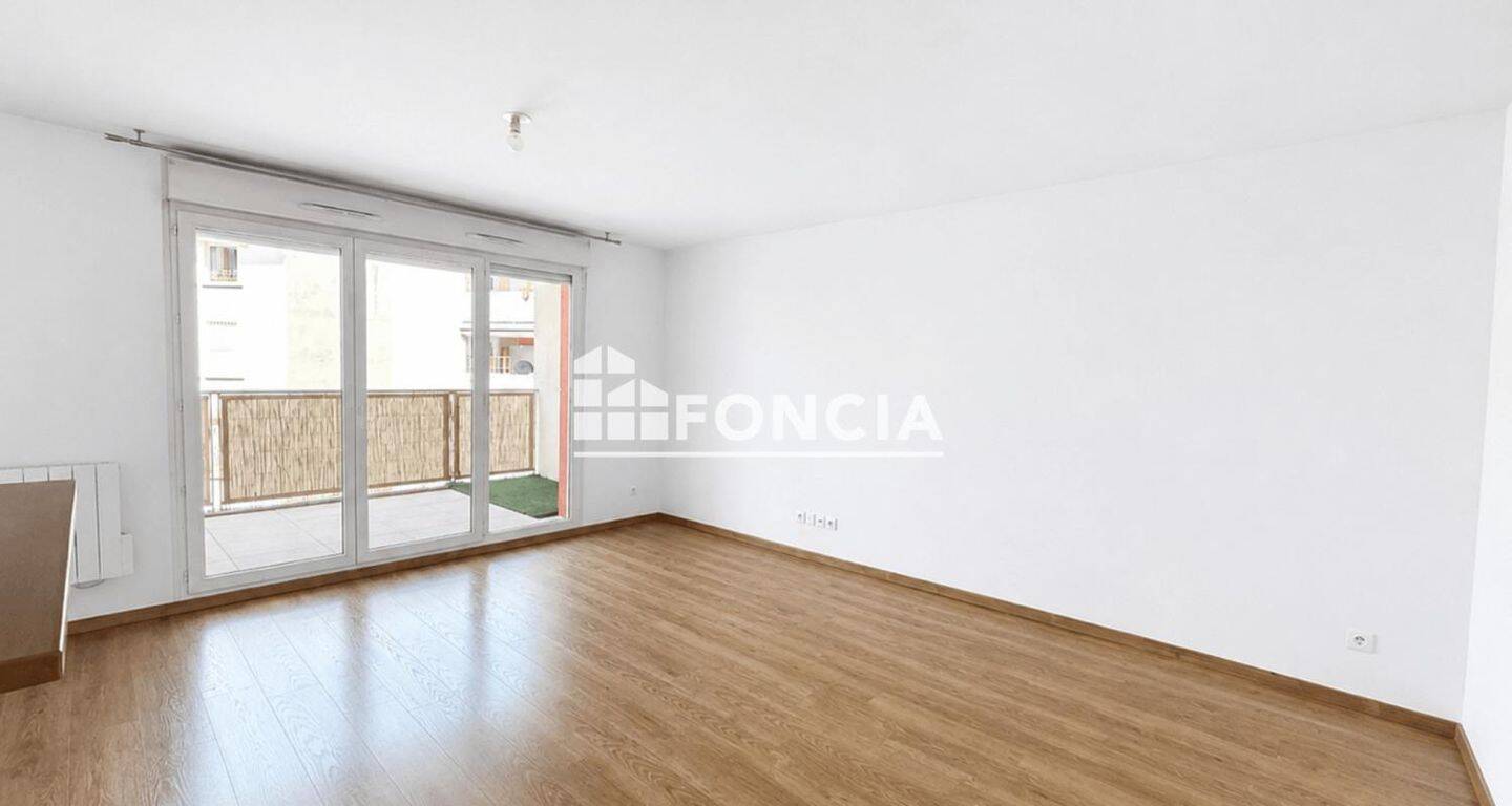 Appartement 3 pièces 64 m² · à Lyon 7ème Arrondissement · 64,1 m² · 1 025 €/mois