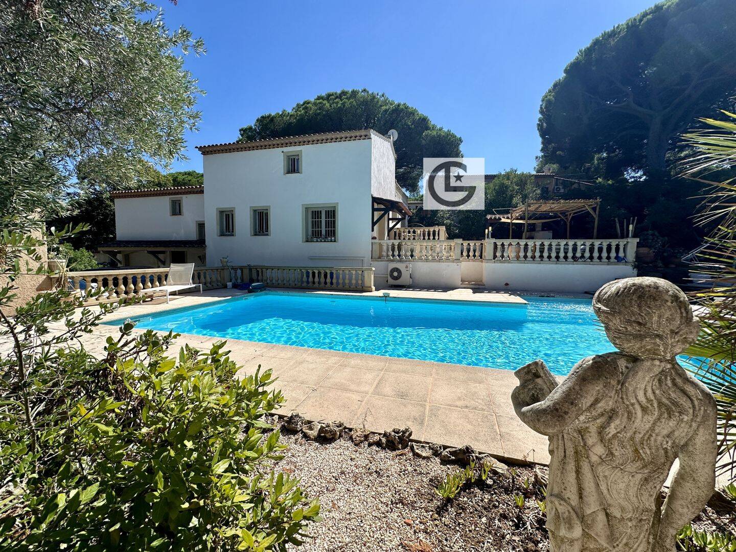 Maison 5 pièces 187 m² · à Sainte-Maxime · 187 m² · 950 000 €