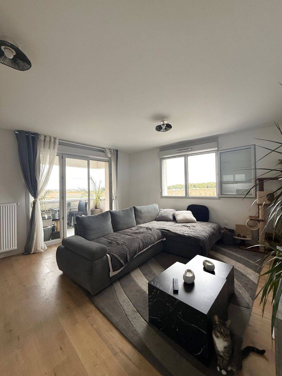Appartement 3 pièces 66 m² · à Amiens · 66,4 m² · 923 €