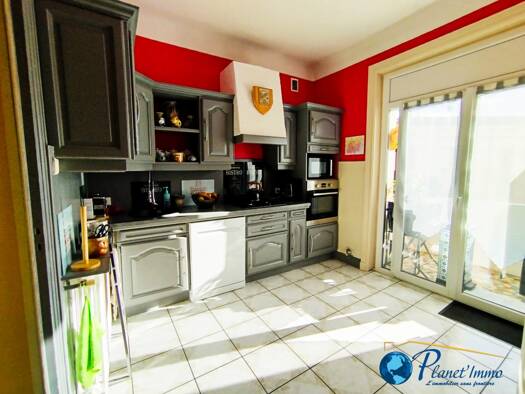 Appartement à vendre 139 000 € 4 pièces 2 chambres 105 m² Étage 2/5 Saint-Chamond 42400