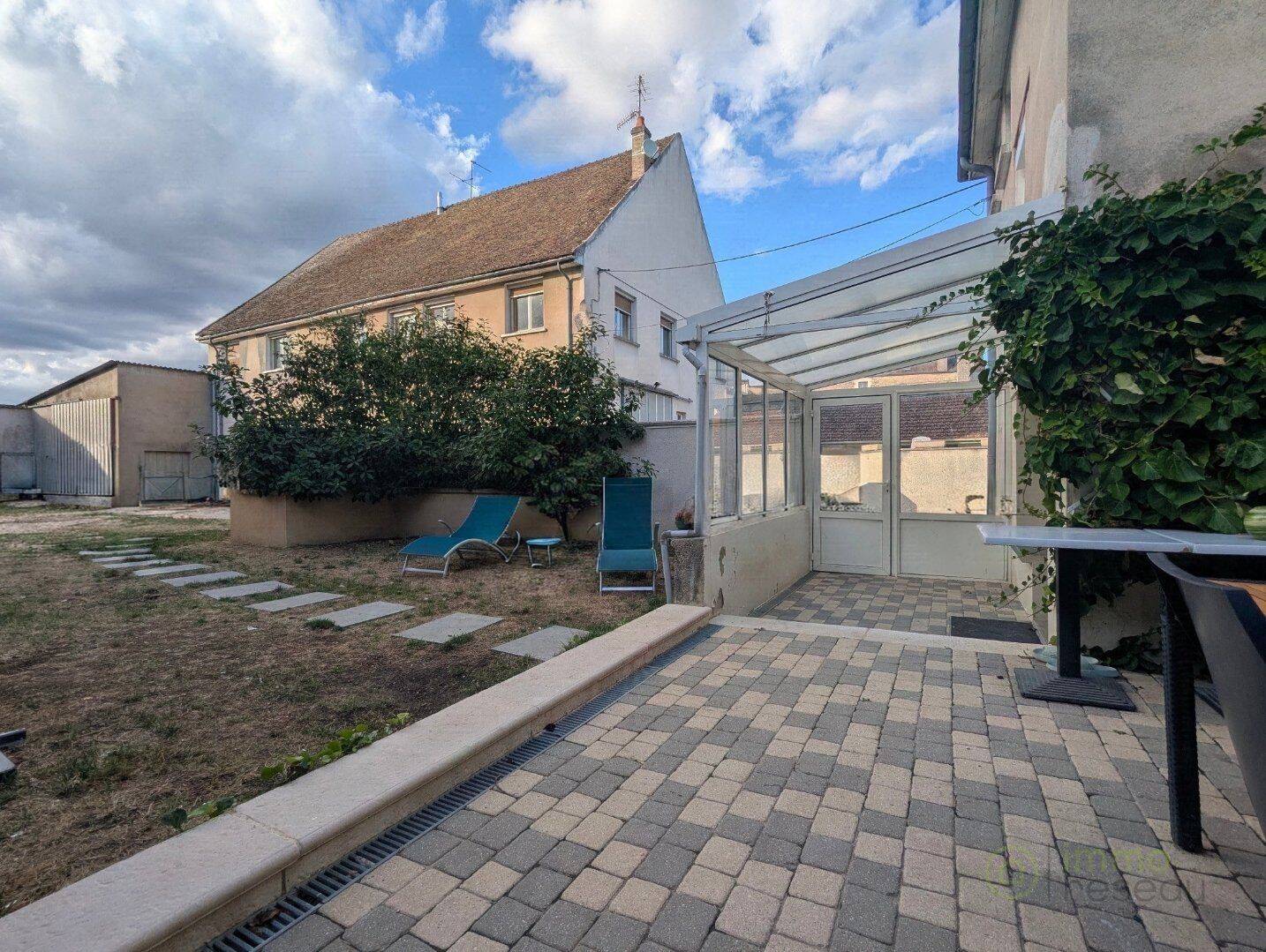 Maison 17 pièces 400 m² · à Beaune · 400 m² · 1 345 500 €