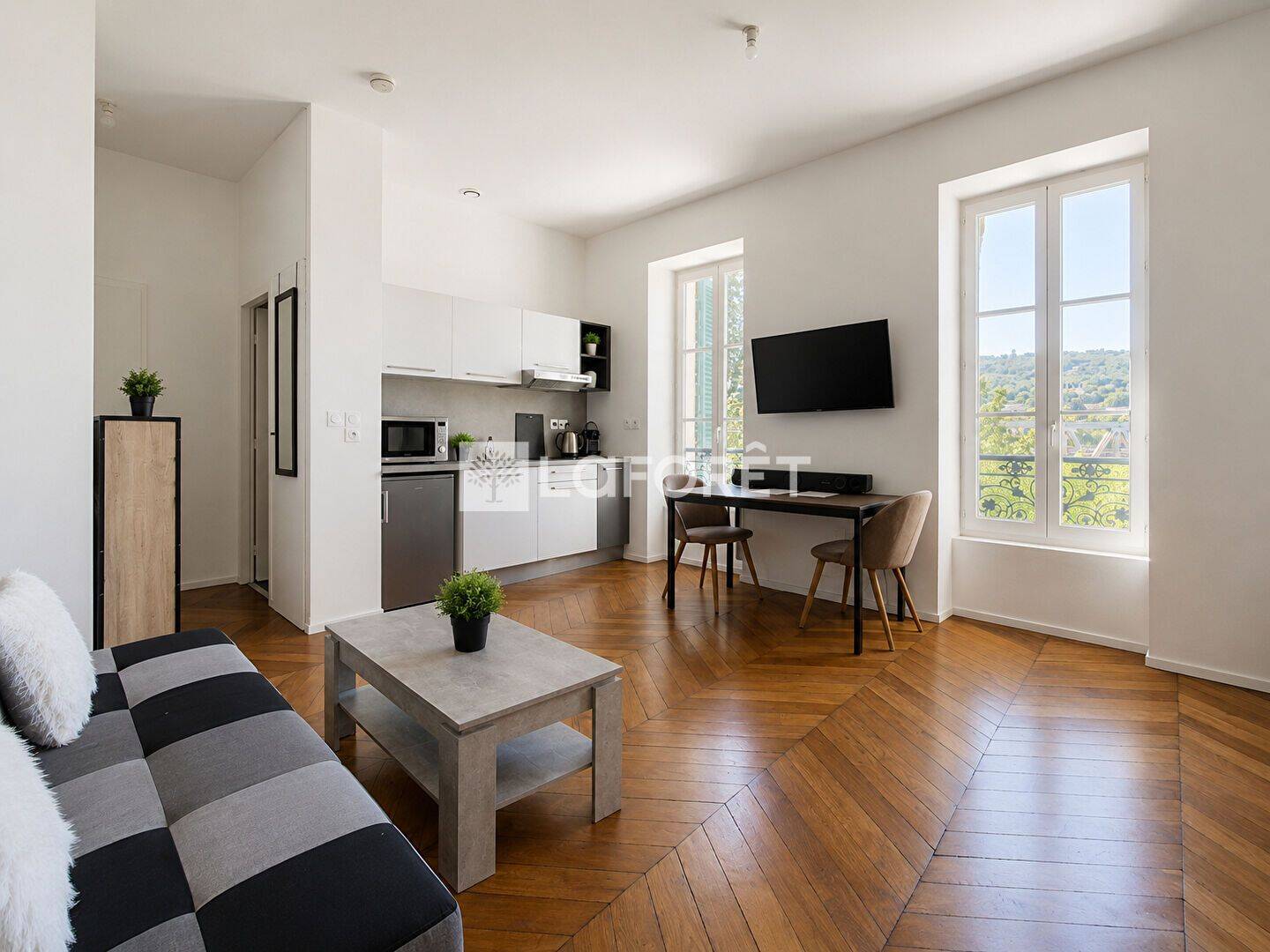 Appartement 1 pièce 28 m² · à Caluire-Et-Cuire · 28 m² · 640 €