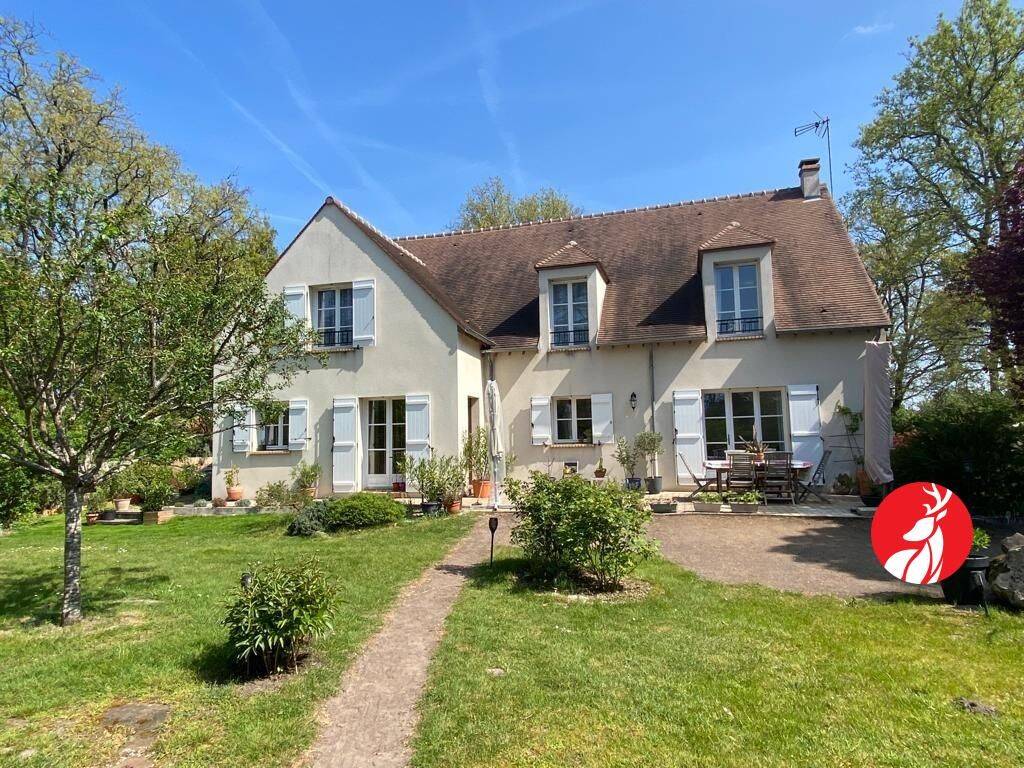Maison 8 pièces 198 m² · à Fontainebleau · 198 m² · 570 000 €