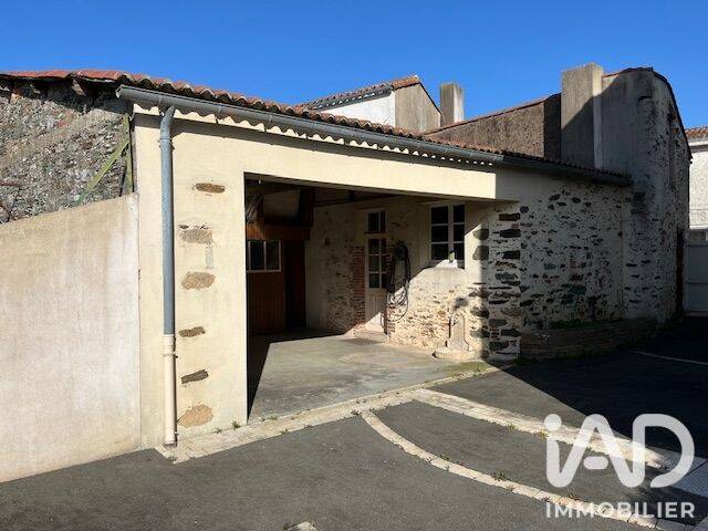 Maison 7 pièces 145 m² · à Chauché · 145 m² · 199 000 €