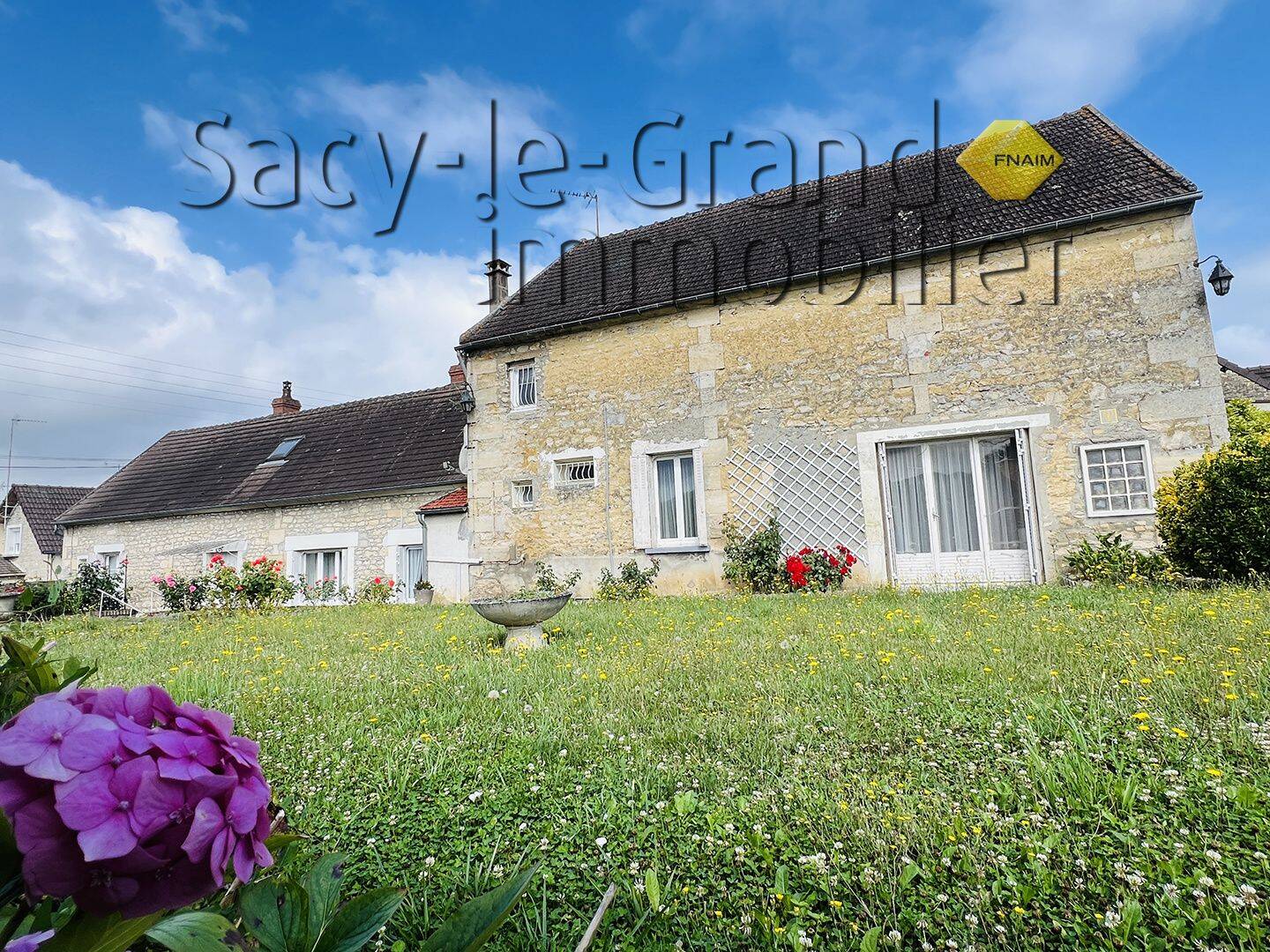 Maison 8 pièces 180 m² · à Angy · 180 m² · 250 000 €