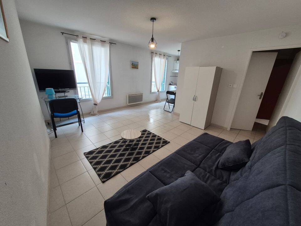 Appartement 1 pièce 27 m² · à Nîmes · 27 m² · 495 €