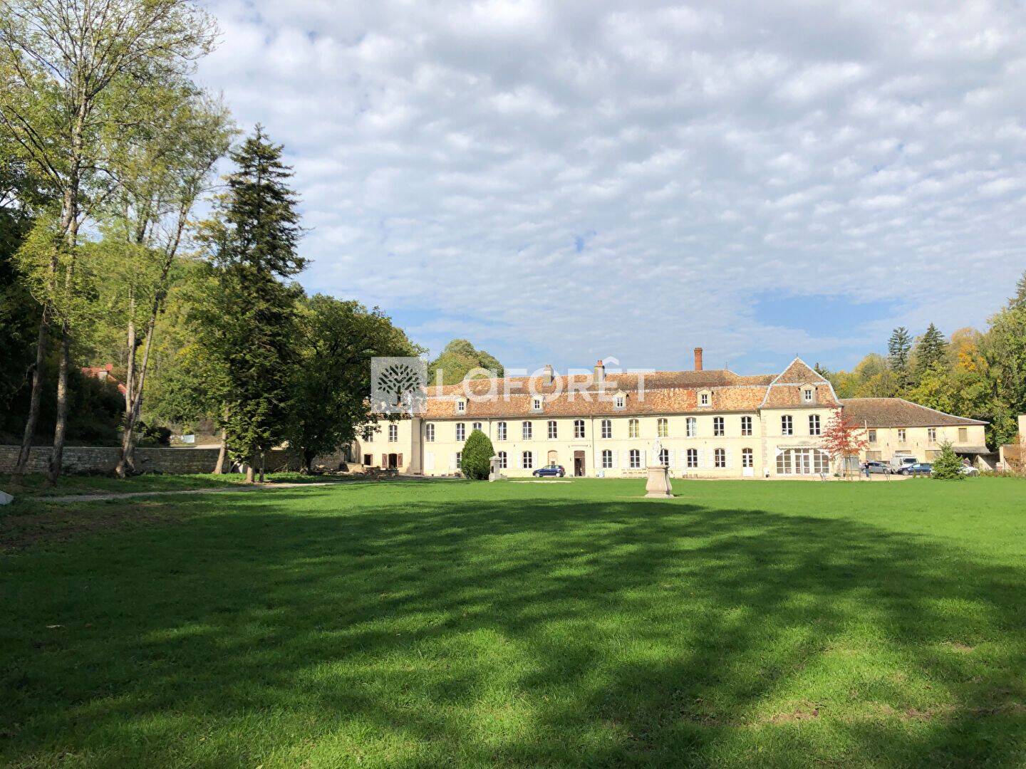 Maison 4 pièces 164 m² · à Neufchâteau · 164,3 m² · 890 €/mois