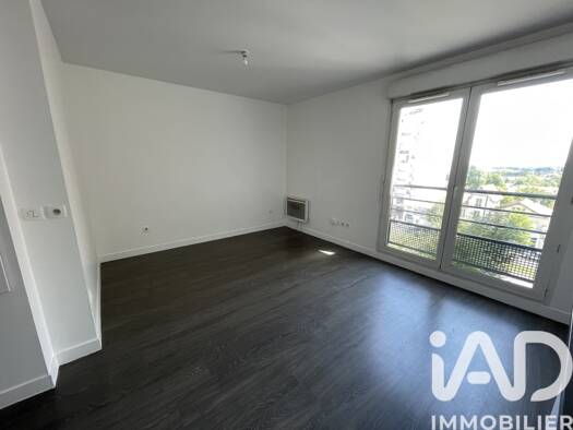 Appartement à vendre 151 000 € 1 pièce 25 m² Étage 5/7 Les Savats Thiais 94320