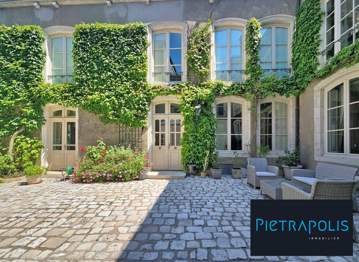 Maison 8 pièces 233 m² · à Chaumont · 233 m² · 399 000 €