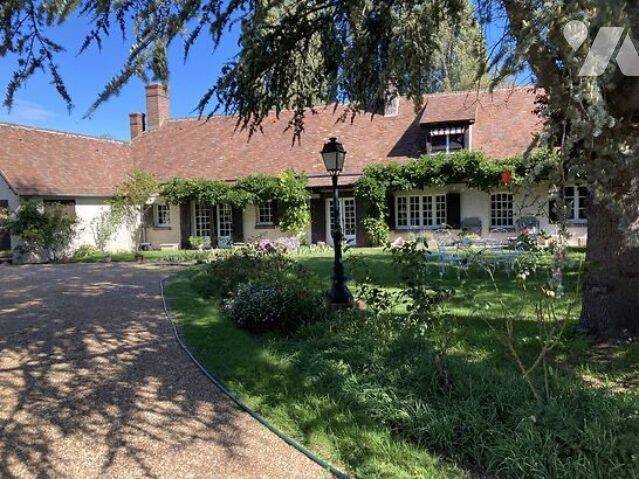 Maison 7 pièces 175 m² · à Saint-Lubin-des-Joncherets · 175 m² · 490 000 €