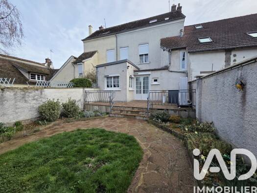 Maison à vendre 189 000 € 5 pièces 3 chambres 79 m² 200 m² de terrain Anet 28260