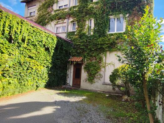 Immeuble à vendre 145 000 € 261 m² Ouest Saint-Gaudens 31800