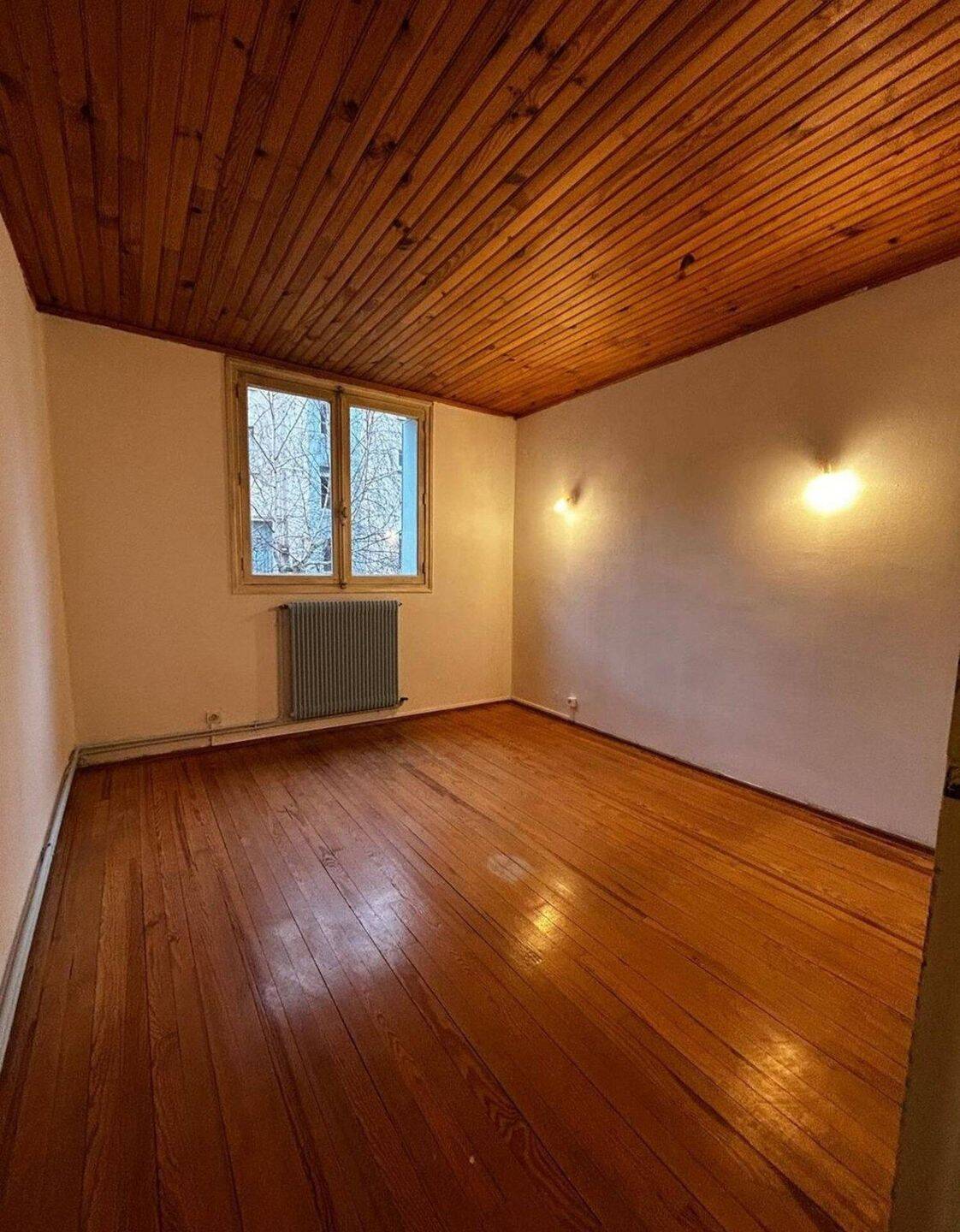 Appartement 1 pièce 25 m² · à Saint-Étienne · 25 m² · 350 €