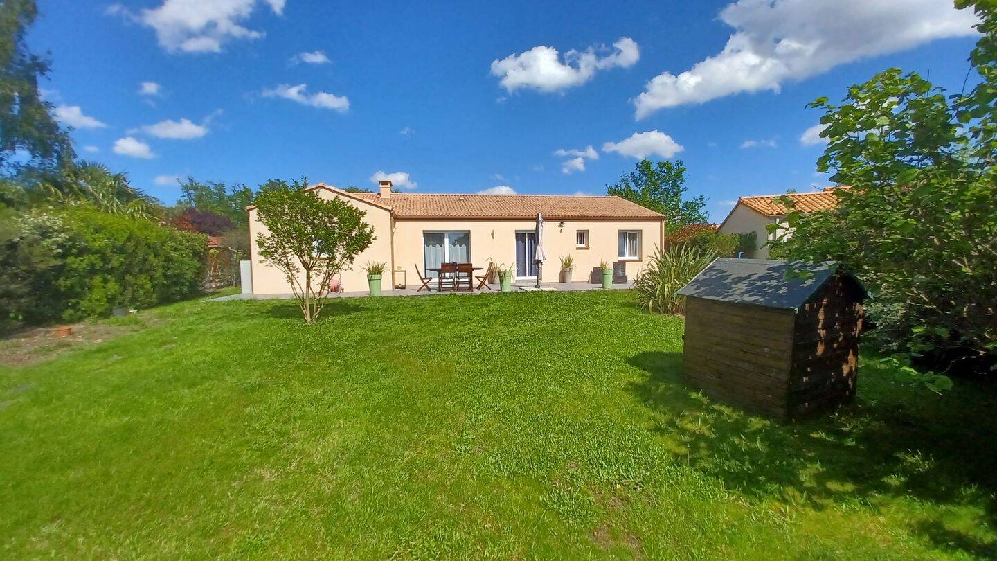 Maison 6 pièces 115 m² · à Le Pallet · 115 m² · 379 900 €