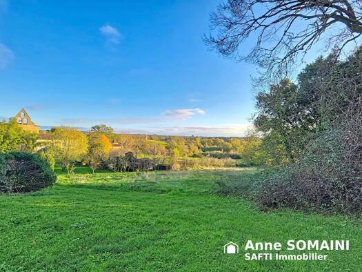 Terrain constructible à vendre 56 000 € 2 454 m² de terrain Biron 24540